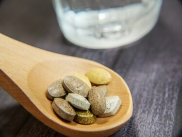「プロテインとアミノ酸系サプリ」成長期の子供に与えても良いのはどっち？違いを詳しく解説！